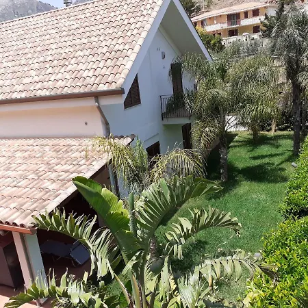 Immersa Nel Verde Villa *